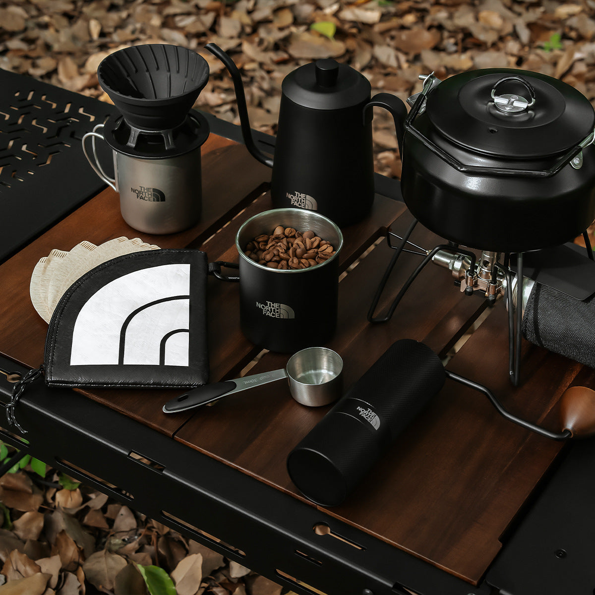UrbanRidge IGT folding camping combination table