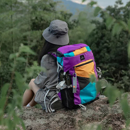 Outdoor lightweight mountaineering backpack
