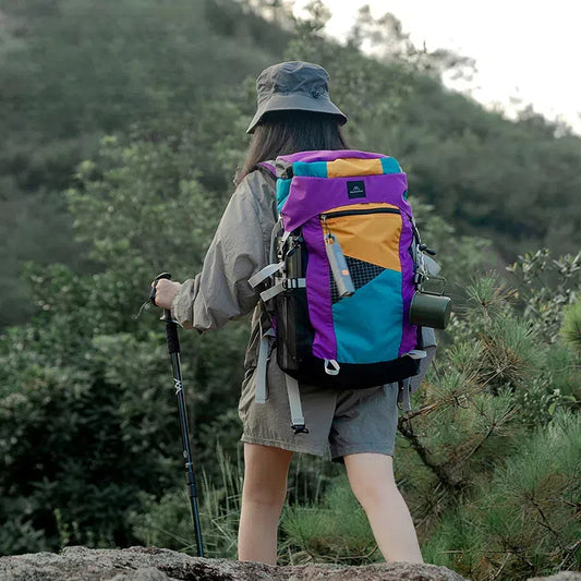 Outdoor lightweight mountaineering backpack